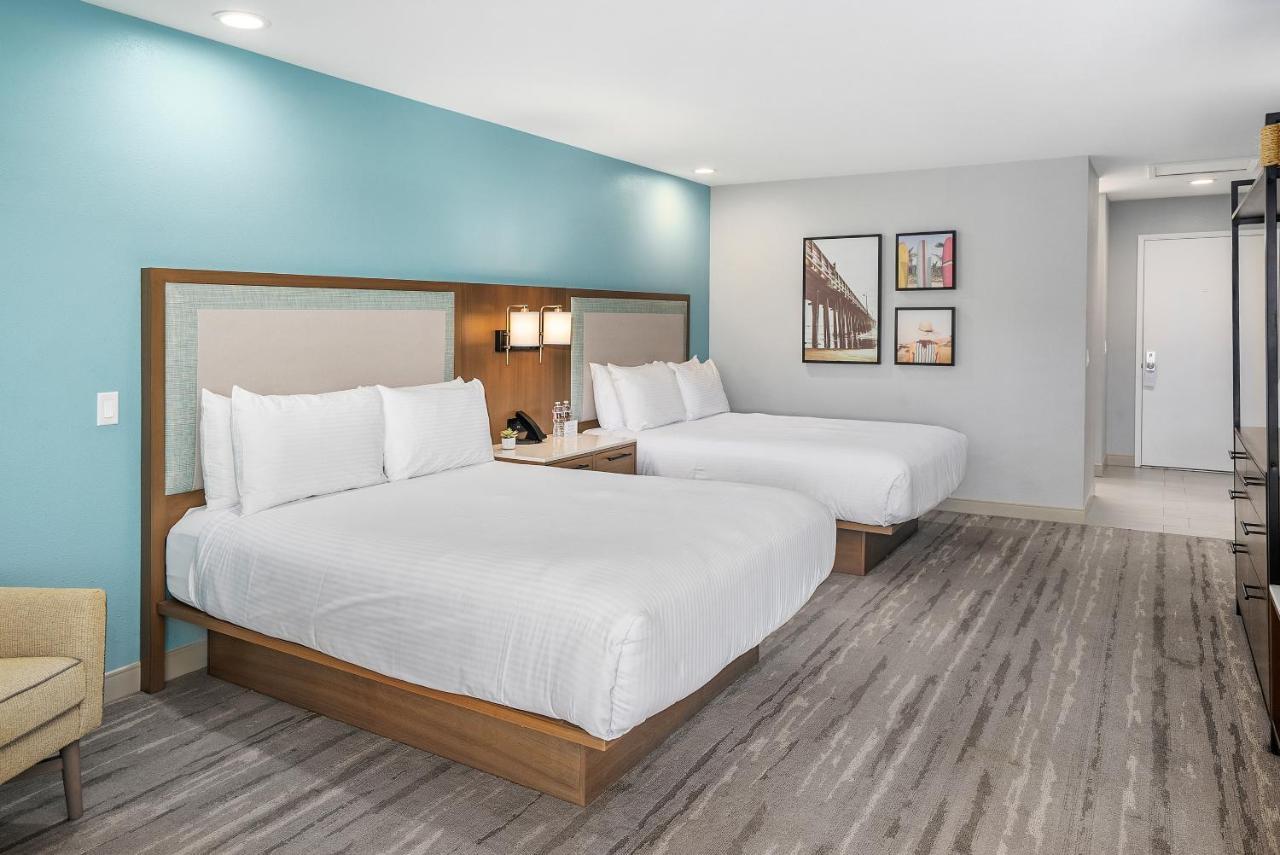 Hotel Shoreline Inn...on The 3*